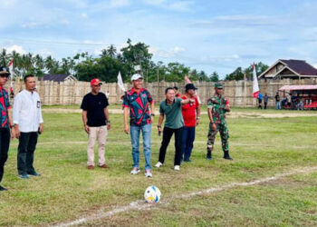 Ketua Komisi II dan III DPRD Bolsel Hadiri Pembukaan Turnamen Bergengsi Sangadi Cup Biniha 2024