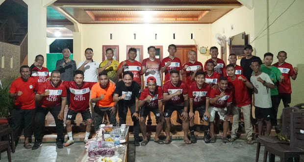 DPRD Bolsel Perkuat Sinergi Lewat Laga Persahabatan dengan Polres Bolsel