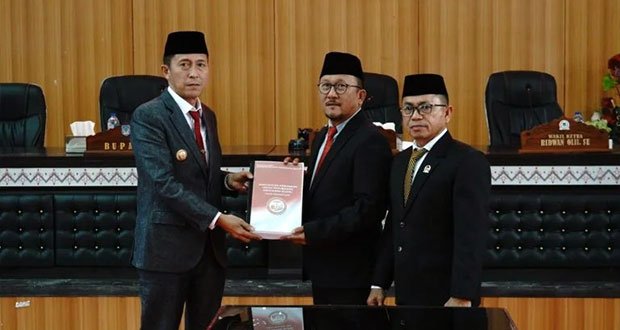 Paripurna Tingkat II DPRD Bolsel, Perubahan APBD 2026 Disahkan